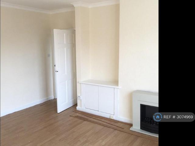 Mcgregor Avenue, Stevenston, KA20 1 bed flat to rent £599 pcm £138 pw