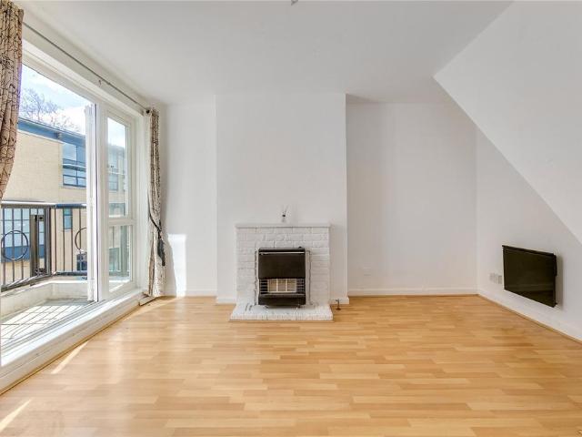 McGregor Court, Fanshaw Street. 2 bed flat to rent £2,300 pcm £531 pw