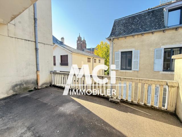 Mci Immobilier Appartement T2 centre ville d'Espalion