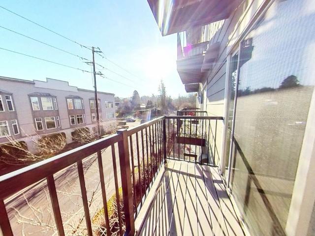 Mckenze Square Apartments Studio Apartment for Rent at 1440 10th St, Bellingham, WA 98225 Fairhaven