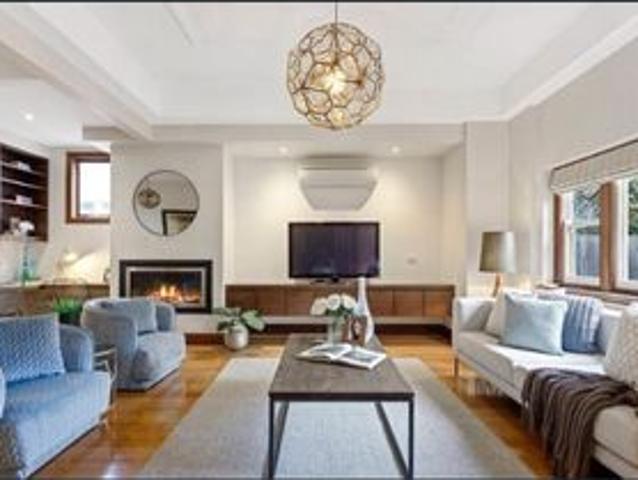 McKinnon Secondary School Zone, 3 Bedroom Family Home