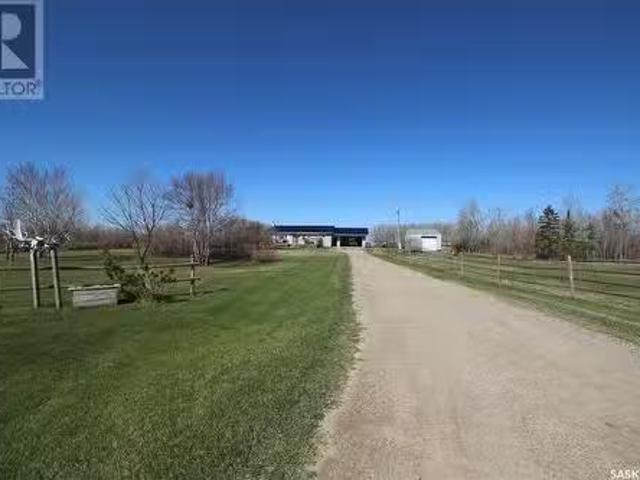 Mclaughlin Acreage, Moosomin Rm No. 121, SK, S0G 3N0 house f.