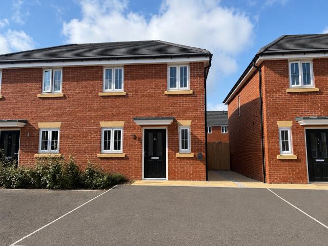 McStay Close, Widnes, WA8 3 bed semi detached house to rent £1,550 pcm £358 pw