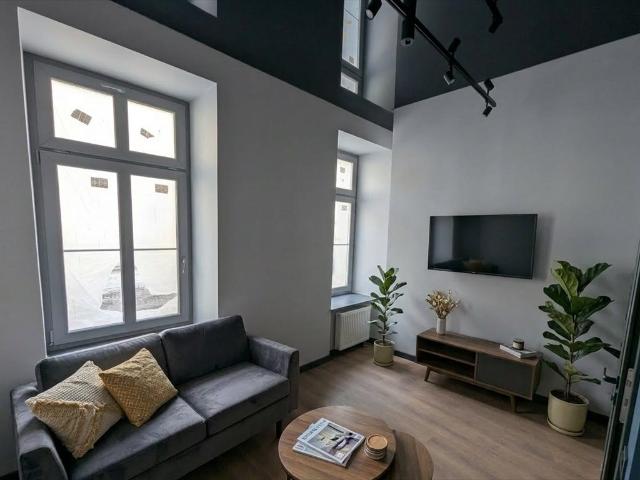 Małe 20 m² mieszkanie w centrum Łodzi blisko Galerii Łódzkiej