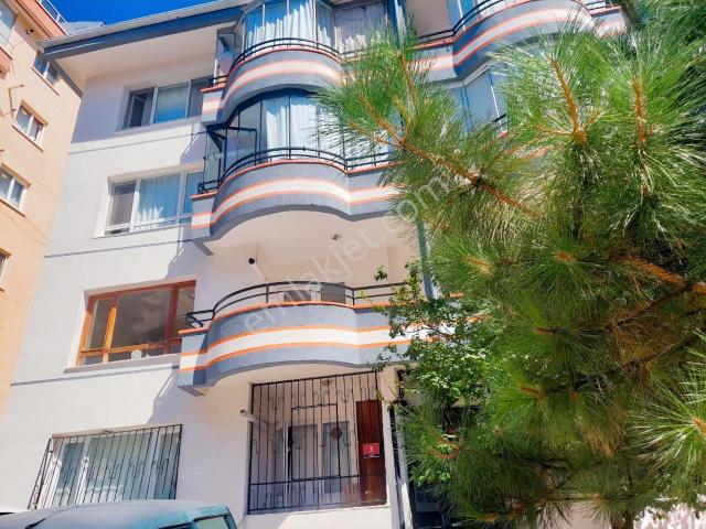 Mamak General Zeki Doğan Mahallesi Kiralık 3+1 Daire 1.katta