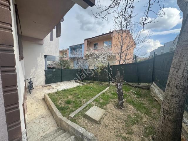 Mamak Kıbrısköy De Satılık 6+1 3 Katlı Vılla