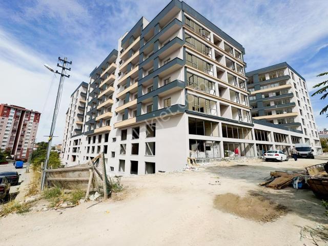 Mamak Plevne Caddesinde Merkezi Konum Önü Full Açık Satılık 2+1