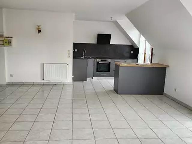 Mamers 72600 Location appartement 3 pièces t3 au dernier étage balcon