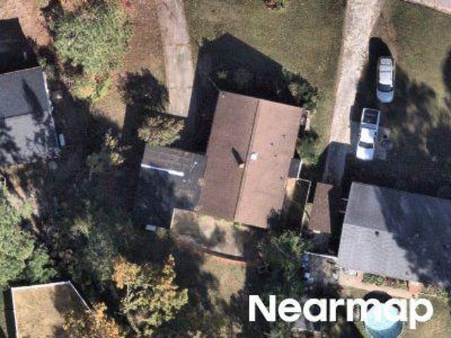Manteo St