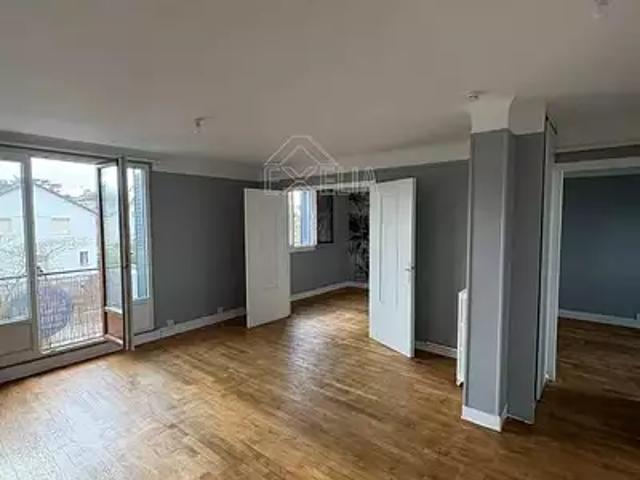 Mantes la Ville 78711 Location appartement 3 pièces t3 cave balcon
