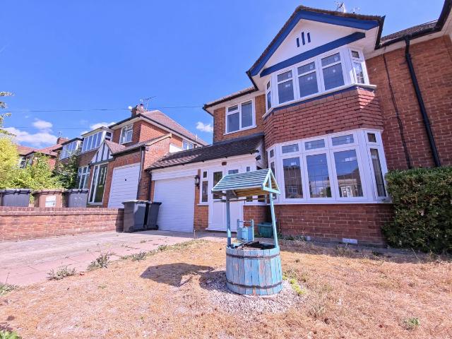 Manton Drive, Luton LU2, 3 bed semi detached house to rent, £2,100 pcm | PrimeLocation