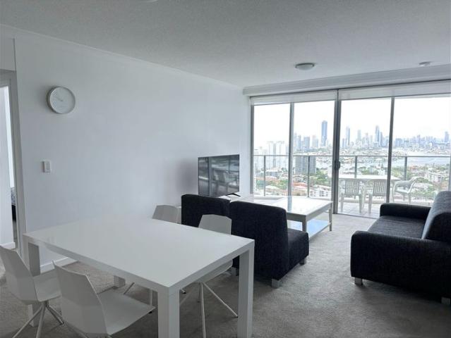 Mantra Residences @ Southport Central Fully Furnished Apartment on Level 28!