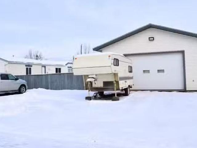 Manufactured Home for sale in Taylor, Fort St. John, 10679 102.