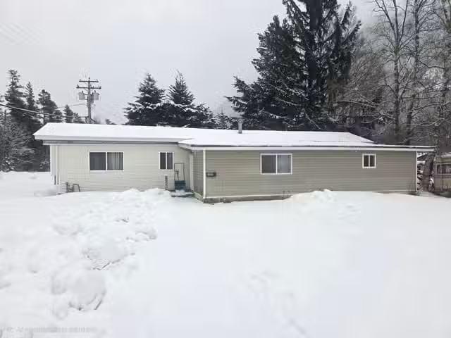 Manufactured Home for sale in Terrace, Terrace, 3988 Walker St.
