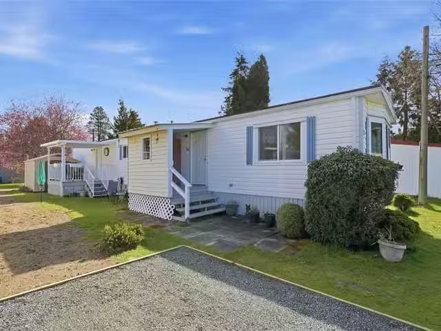 Manufactured Home for sale in Parksville, 11 150 Corfield N St.