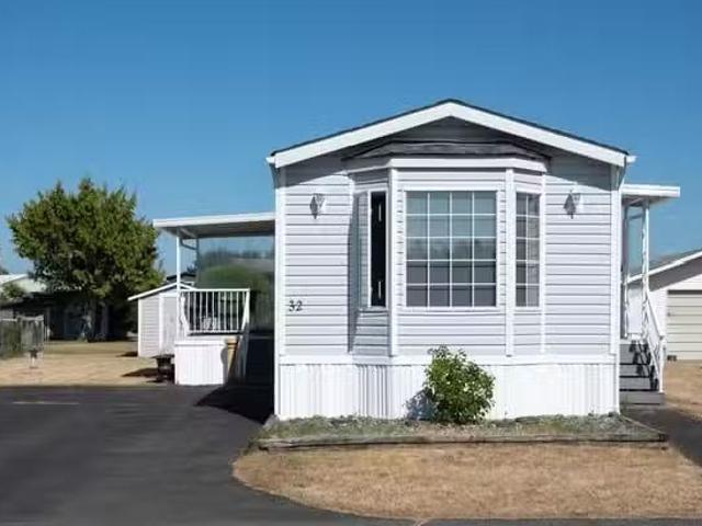 Manufactured Home for sale in Parksville, 32 450 Stanford E Av.