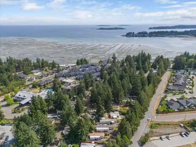 Manufactured Home for sale in Parksville, 53 1247 Arbutus Rd.