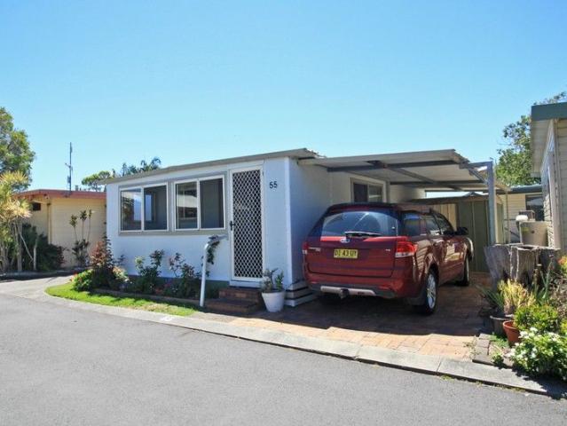 MANUFACTURED HOME IN A GREAT LAURIETON LOCATION