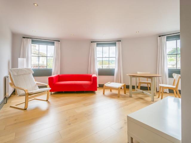 Manvers Street, Bath BA1, 2 bed flat to rent, £2,400 pcm | PrimeLocation