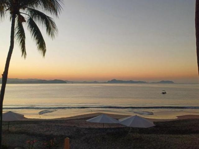 Manzanillo, Colima, Club Santiago Hermosa Casa Amueblada a pie de playa