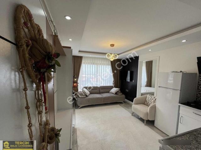 Manzaralı Balkonlu 1+1 Apart