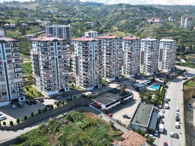 Mana Gayrimenkulden Referans Trabzon'da Kiralık Eşyalı 4+1 Daire