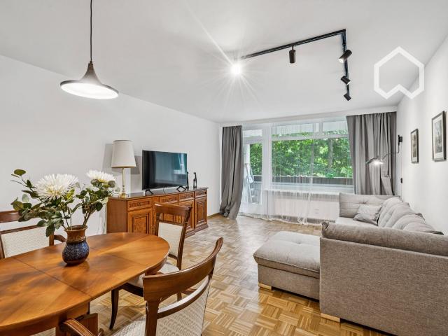 Managed by Wunderflats: Charming & Spacious Vintage Apartment with Sunny Balcony in Berlin Westend – Quiet, Green & Well Connected, Berlin Amsterdam Apartments for Rent
