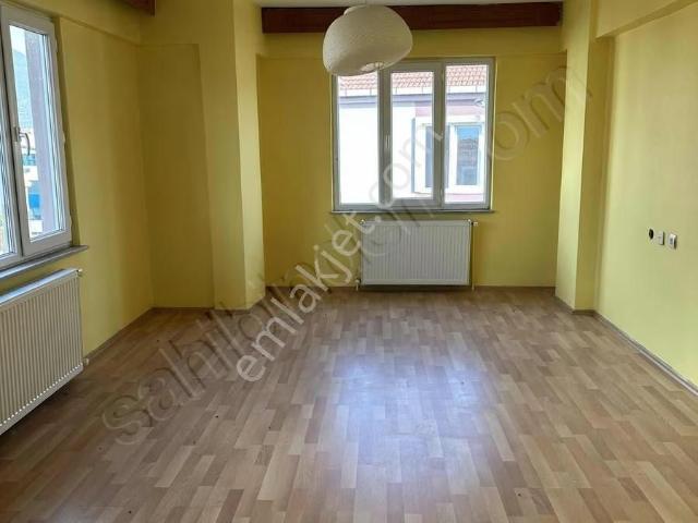 Manastır Emlak'tan Dereboyunda 3+1 Satılık Daire. !