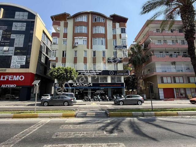 Manavgat Antalya Caddesinde 2+1 Satılık Daire/ofis