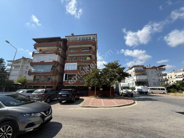 Manavgat Bahçelievler'de Satılık 6+1 Dubleks Daire