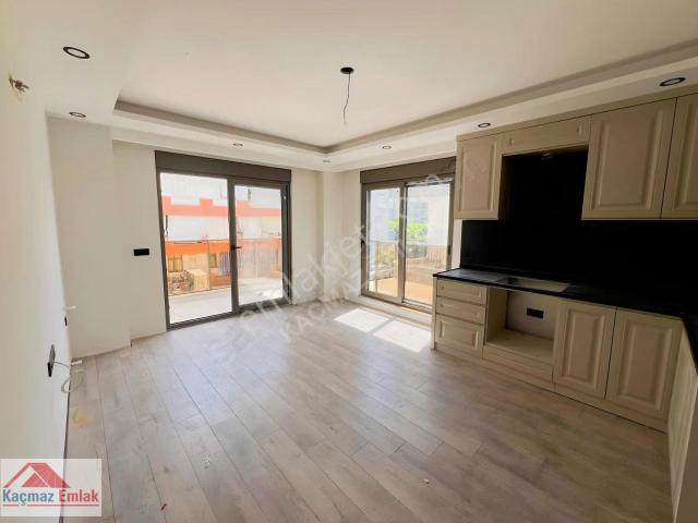 Manavgat Kavaklı'da Satılık 2+1 / Asansörlü / Tapu Masrafı Yok