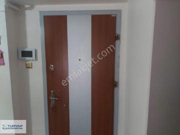 Manavkuyu'da Park Cepheli Çok Geniş Ferah Köşe Satılık 4+1daire