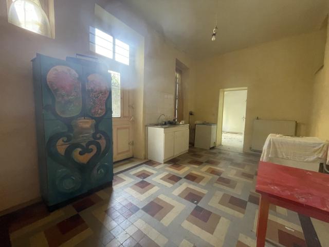 MANCELLE A RENOVER ENTIEREMENT RUE MONTOISE