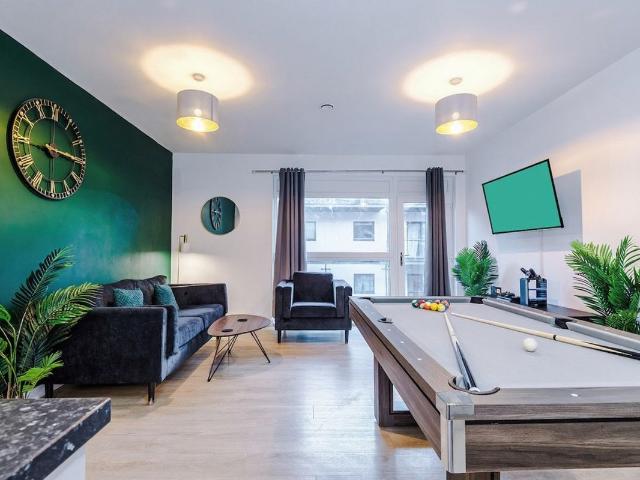 Manchester M4, 2 bed flat to rent, £3,456 pcm | PrimeLocation