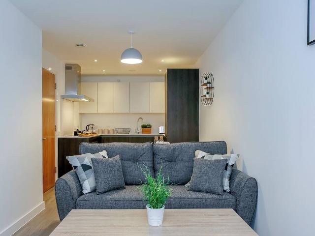 Manchester, M4 4GB, United Kingdom | 2 bed apartment for rent #113977755 | Rentberry