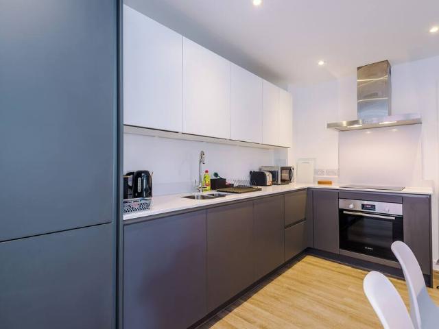 Manchester, M4 4GB, United Kingdom | 3 bed apartment for rent #147248234 | Rentberry