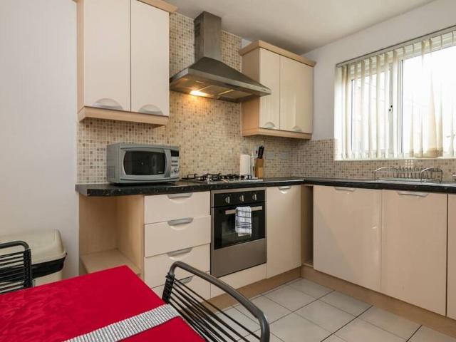 Manchester, M8 8BQ, United Kingdom | 6 bed house for rent #96608619 | Rentberry