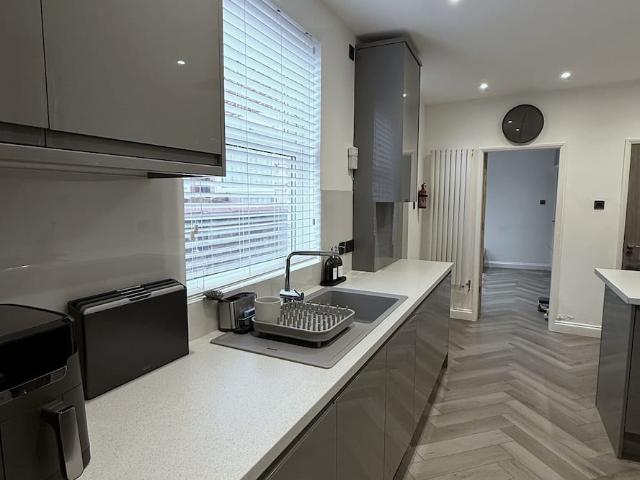 Manchester, M13 0BA, United Kingdom | 4 bed house for rent #165027020 | Rentberry