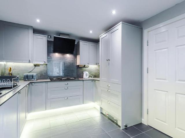 Manchester, M11 2LS, United Kingdom | 4 bed house for rent #170788137 | Rentberry