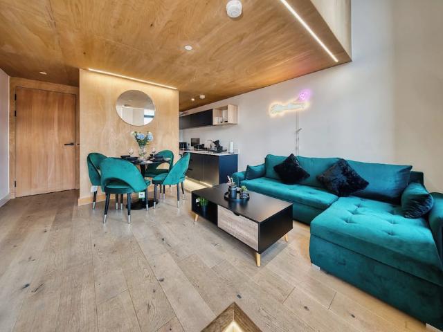 Manchester, M15 4UX, United Kingdom | 2 bed apartment for rent #152280136 | Rentberry