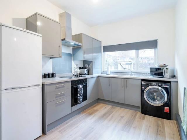 Manchester, M16 7JL, United Kingdom | 3 bed house for rent #164419142 | Rentberry