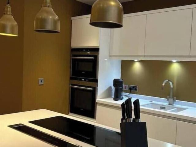 Manchester, M2 1HN, United Kingdom | 6 bed house for rent #171437712 | Rentberry