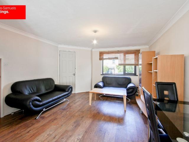 Manchester Road, Isle Of Dogs E14, 4 bed terraced house to rent, £3,640 pcm | PrimeLocation