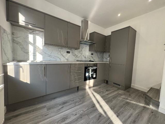 Manchester Road, Sheffield S36, 3 bed property to rent, £1,250 pcm | PrimeLocation