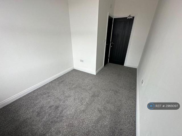 Manchester Road, Rochdale, OL11 1 bed in a house share to rent £600 pcm £138 pw