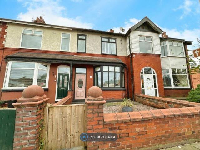 Manchester Road, Worsley, Manchester M28, 4 bed terraced house to rent, £1,475 pcm | PrimeLocation