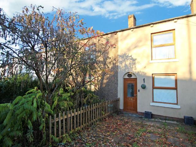 Manchester Road, Westhoughton BL5, 2 bed terraced house to rent, £975 pcm | PrimeLocation