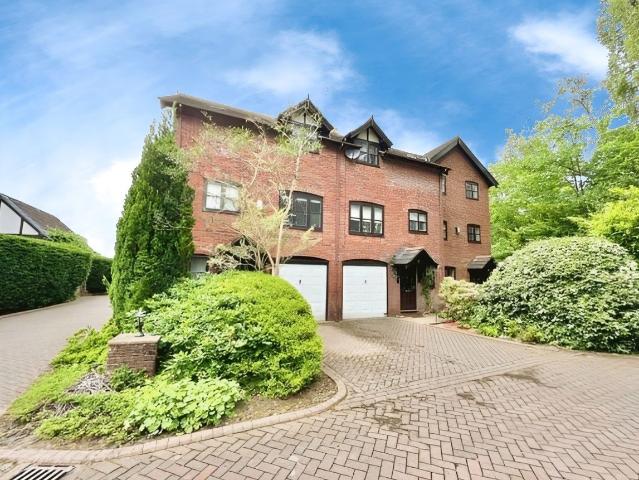 Manchester Road, Wilmslow, Cheshire SK9, 3 bed terraced house to rent, £1,350 pcm | PrimeLocation