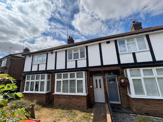 Mancroft Road, Caddington, LU1 2 bed terraced house to rent £1,500 pcm £346 pw