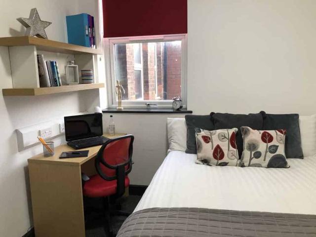 Mandale Terrace, Stockton Has an Apartment